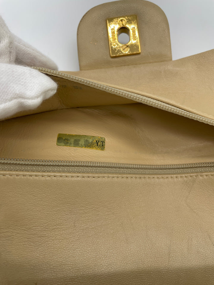 CHANEL Matelasse shoulder bag with double flap