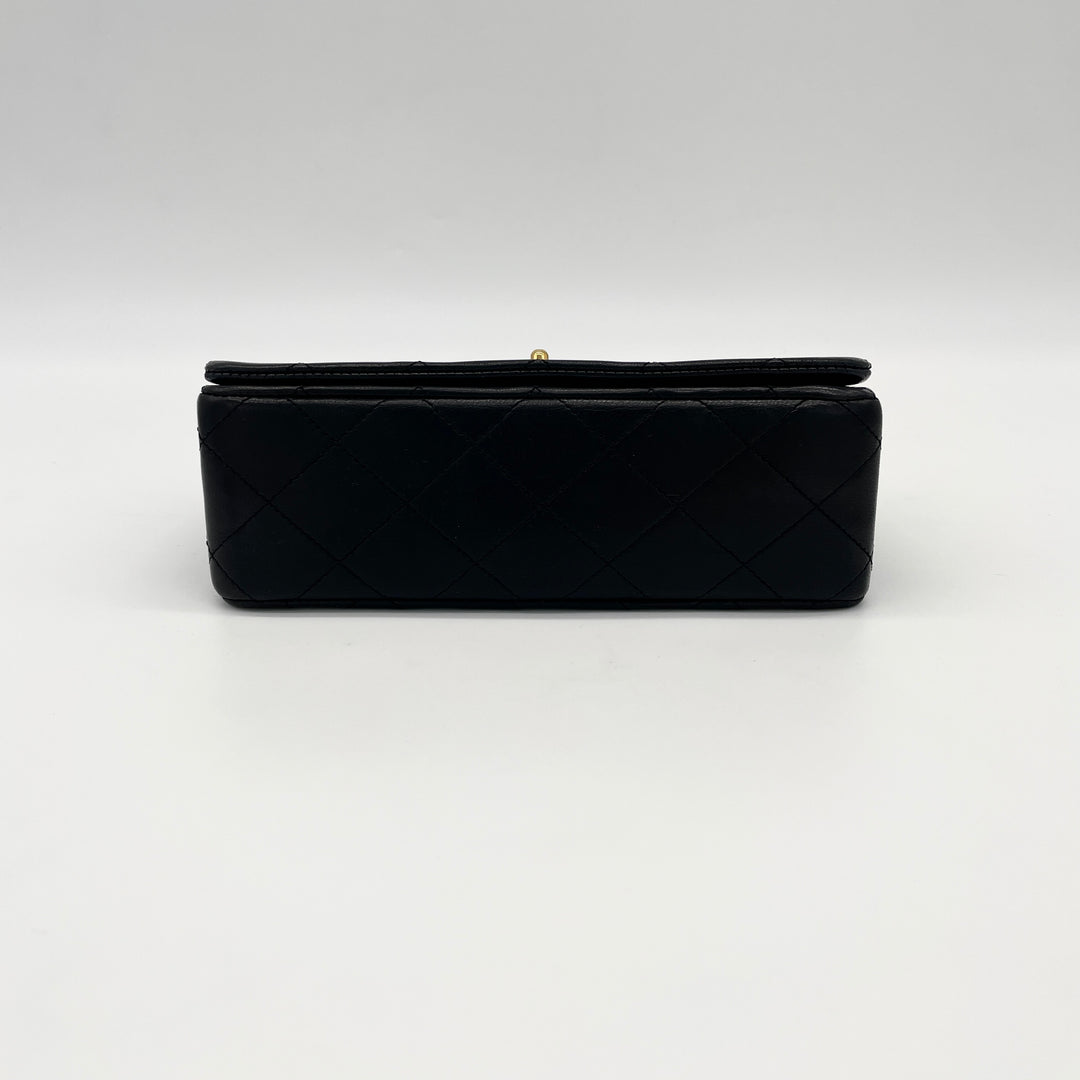CHANEL Matelasse Shoulder Bag