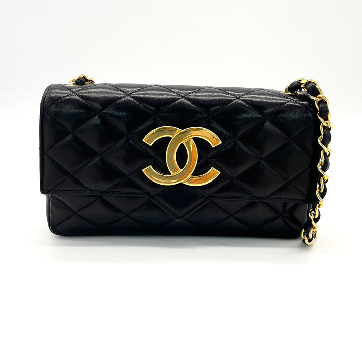 CHANEL Matelasse Shoulder Bag