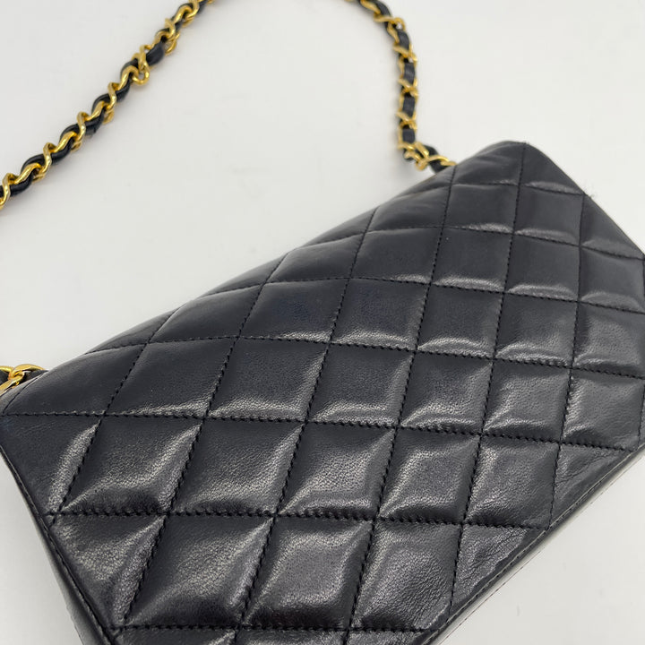 CHANEL Matelasse Shoulder Bag