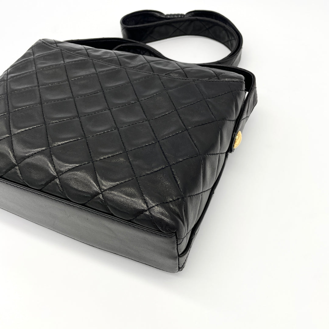 CHANEL Matelasse Shoulder Bag