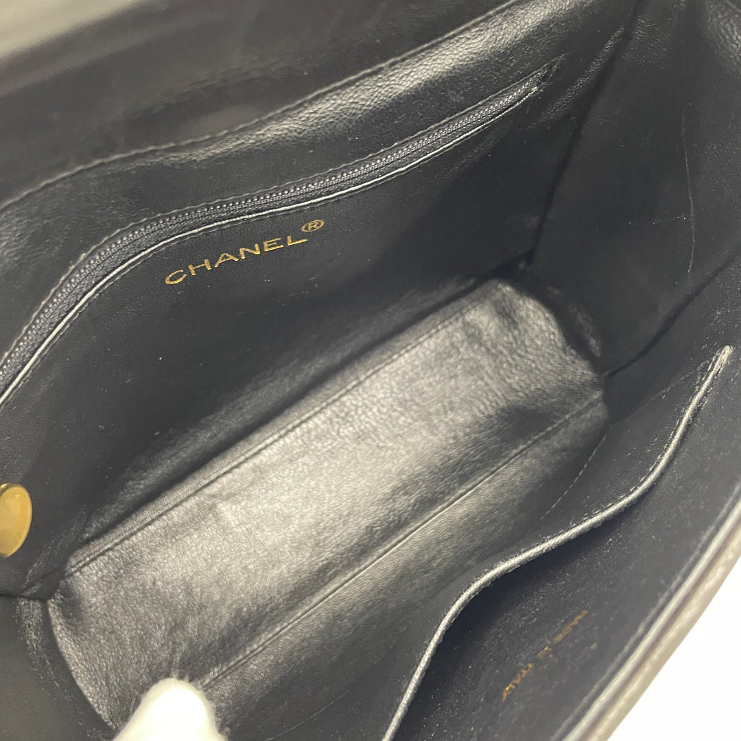CHANEL Matelasse Shoulder Bag