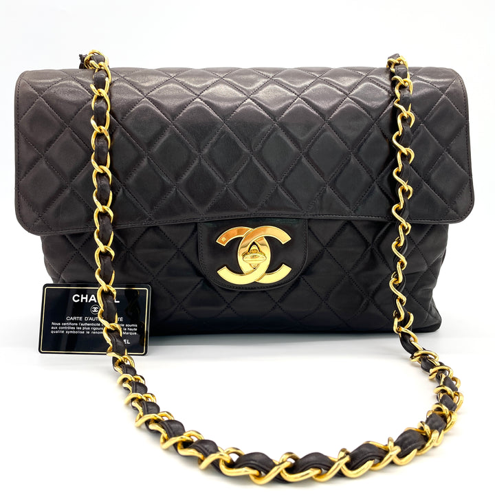 CHANEL Matelasse Shoulder Bag