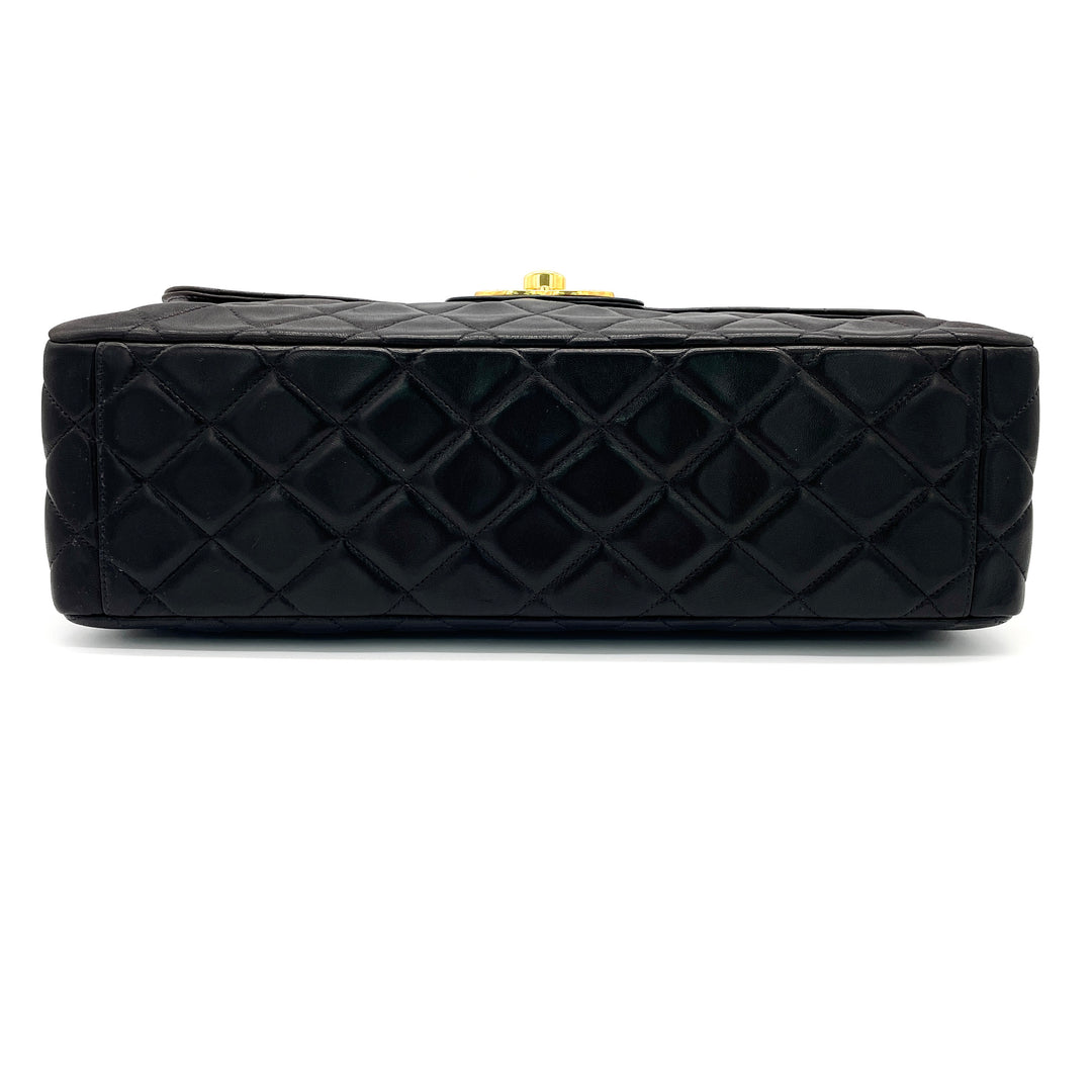 CHANEL Matelasse Shoulder Bag