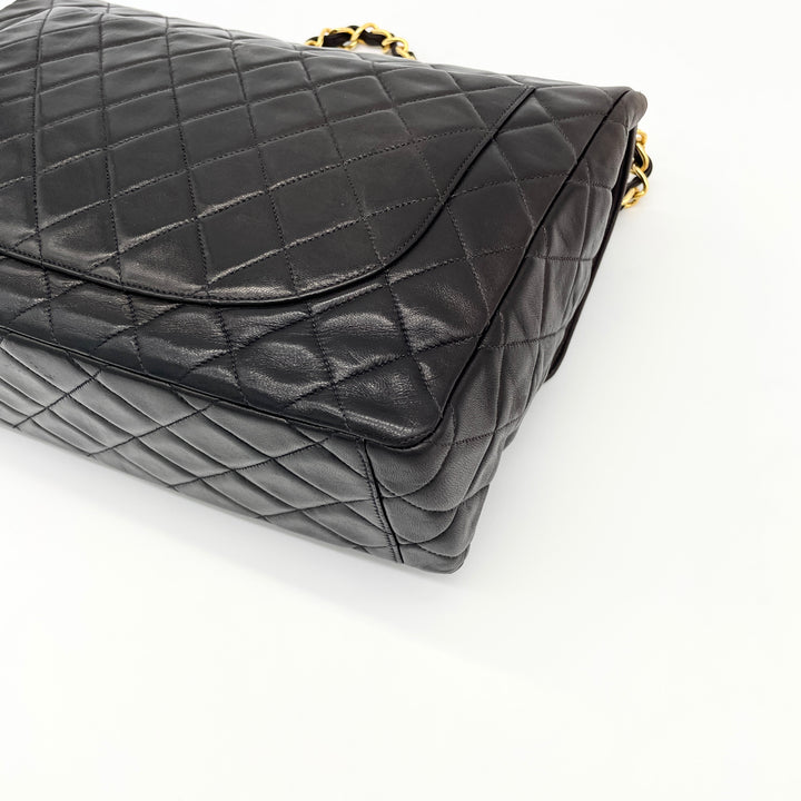 CHANEL Matelasse Shoulder Bag