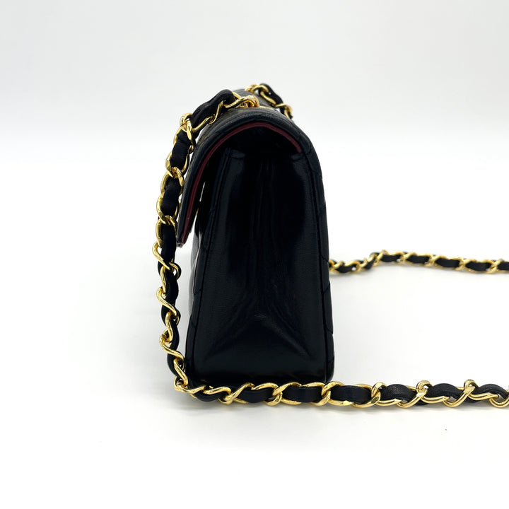 CHANEL Matelasse Shoulder Bag